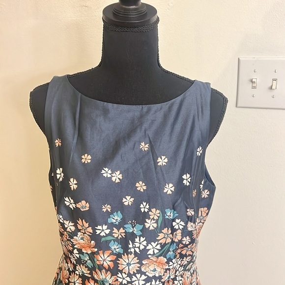 NWT Ann Taylor Loft Cotton Dress, Sz. 10P. - Picture 2 of 11